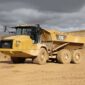 (CAT) Caterpillar 735 ARTICULATED TRUCK Operation and Maintenance Manual SN AWR - PDF