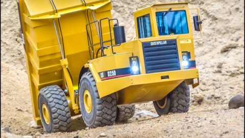 articulated dump trucks d250d caterpillar 1 e1753164427912