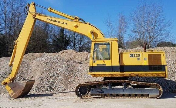 articulated dump trucks d250d caterpillar 44