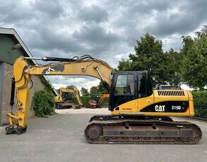 articulated dump trucks d250d caterpillar 66