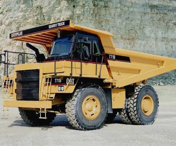 CATERPILLAR 771D TRUCK