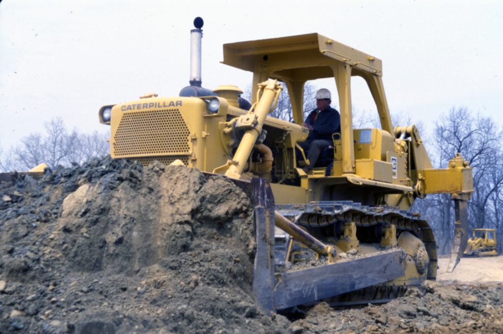 Caterpillar D8K TRACK-TYPE TRACTOR ELECTRICAL & HYDRAULIC SCHEMATIC MANUAL 76V 1 CATERPILLAR D8K TRACK-TYPE TRACTOR